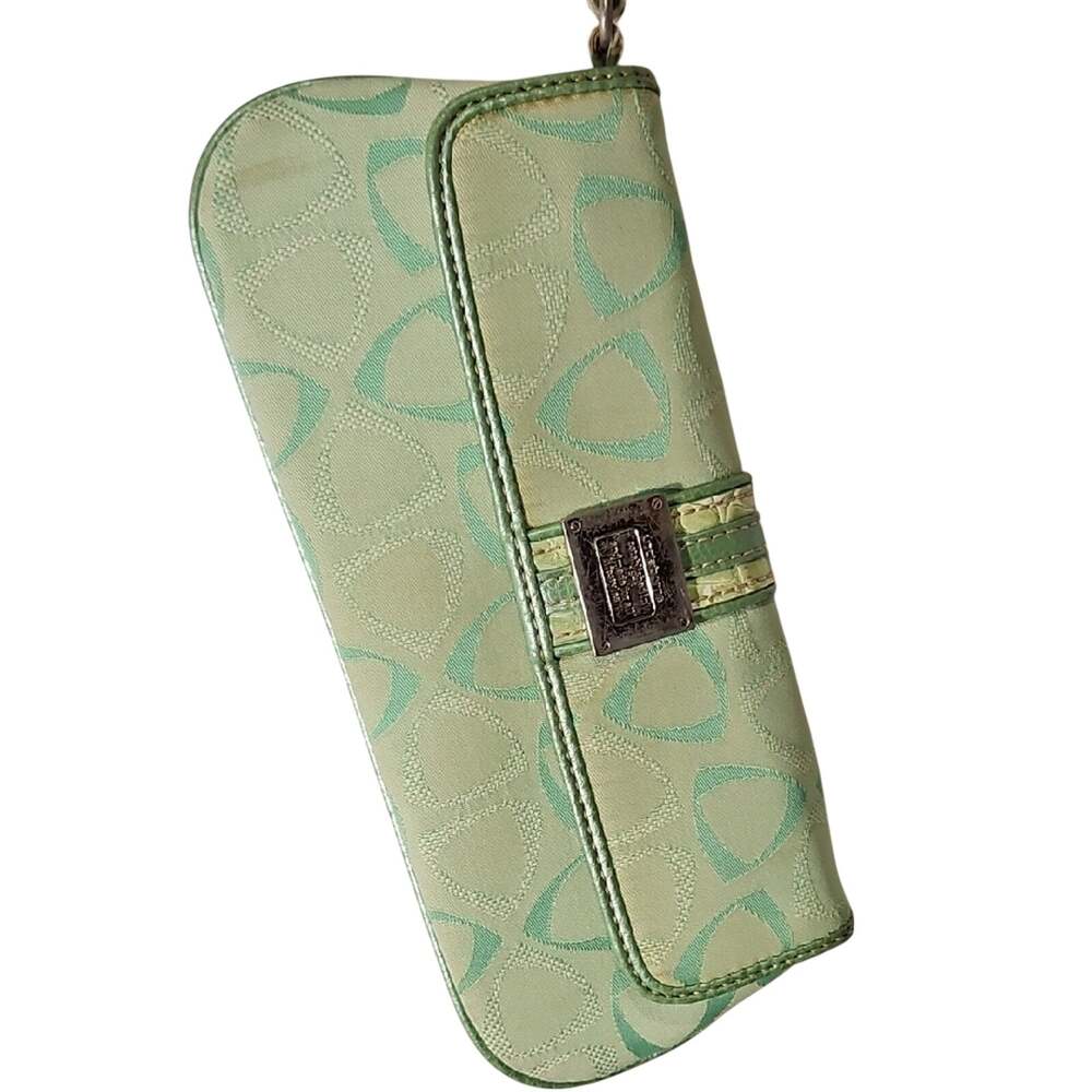 Liz Claiborne Green Patterned Clutch